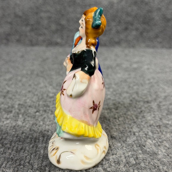Vintage Victorian Couple Figurine Porcelain Made in Japan Home Decor - Picture 4 of 8